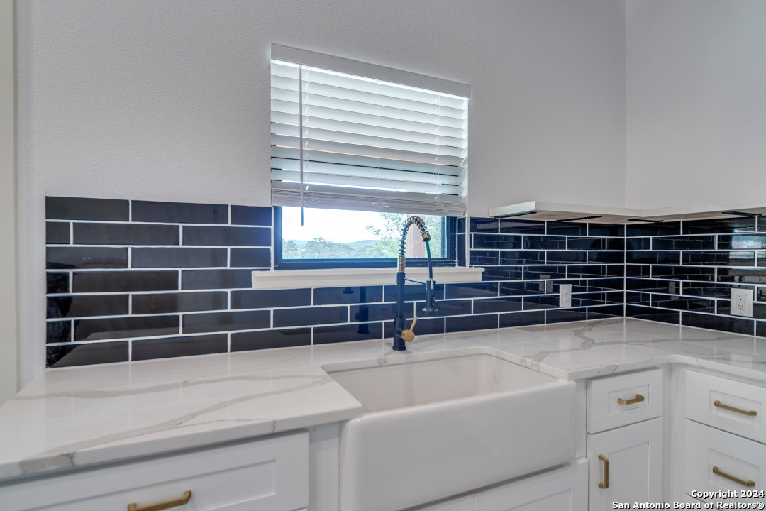 6401 Whartons Dock Bandera TX 78003