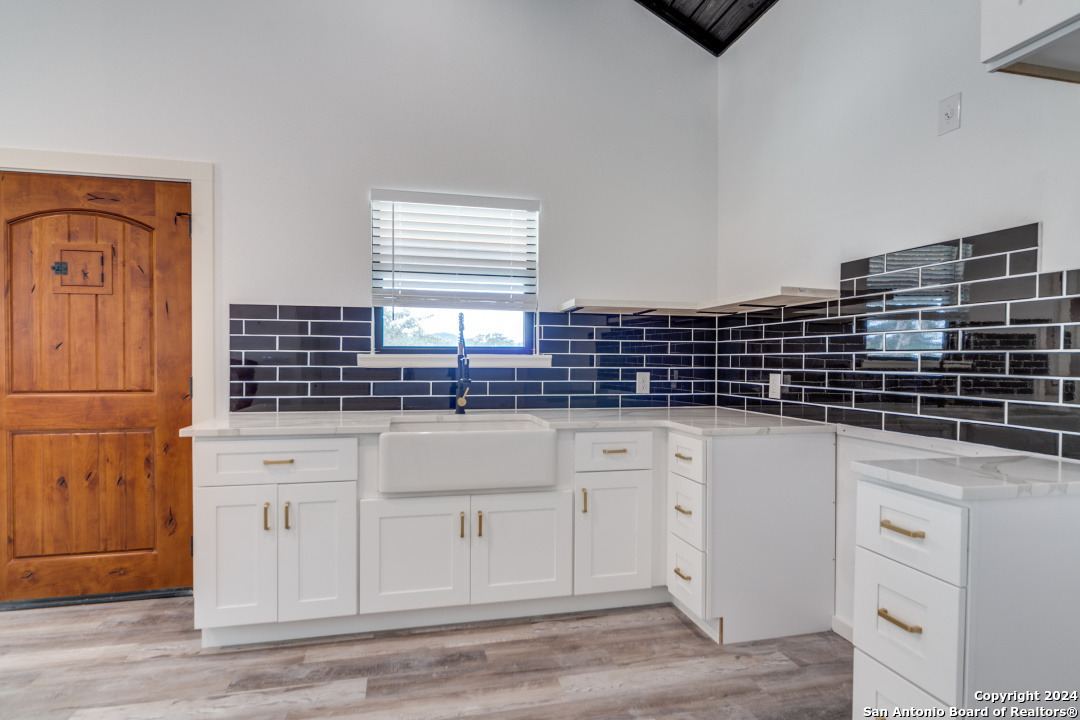 6401 Whartons Dock Bandera TX 78003