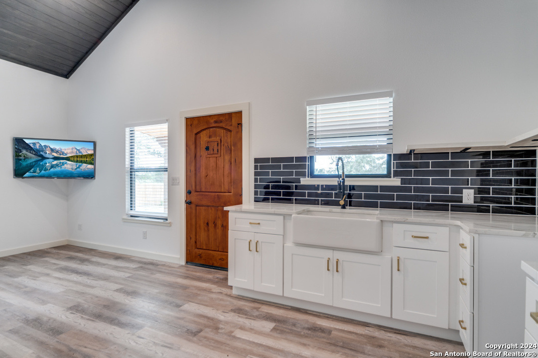 6401 Whartons Dock Bandera TX 78003