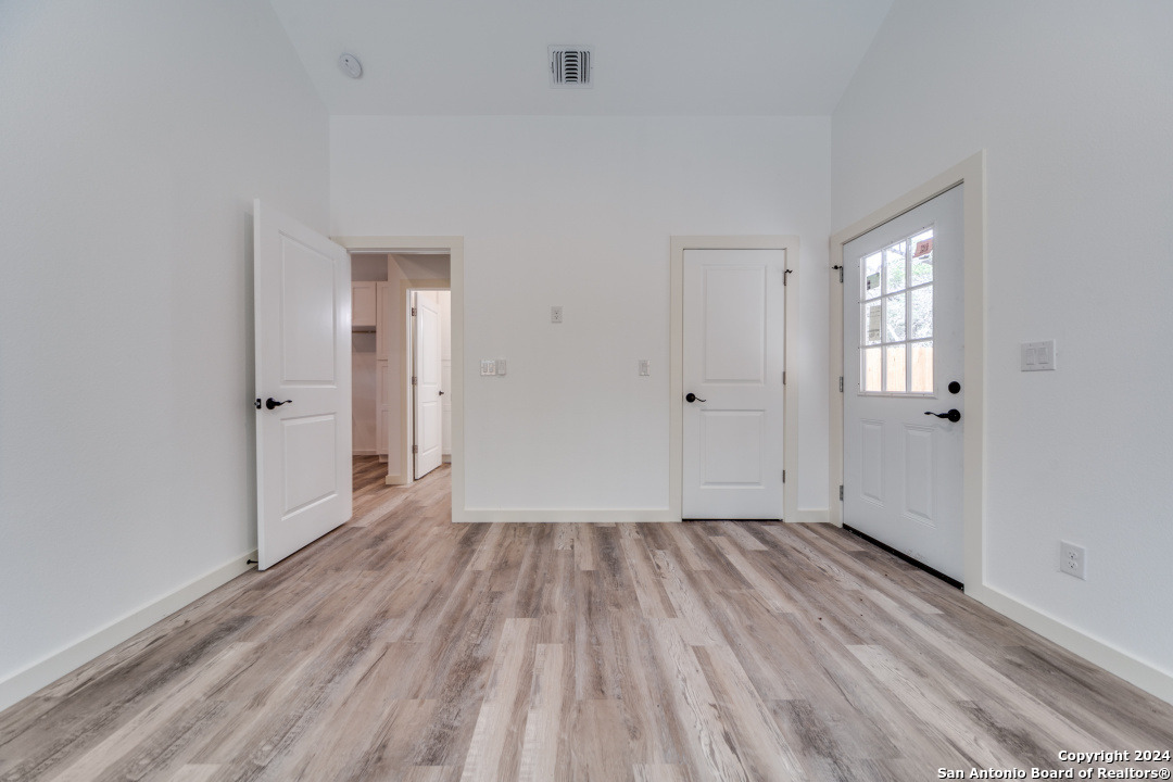 6401 Whartons Dock Bandera TX 78003