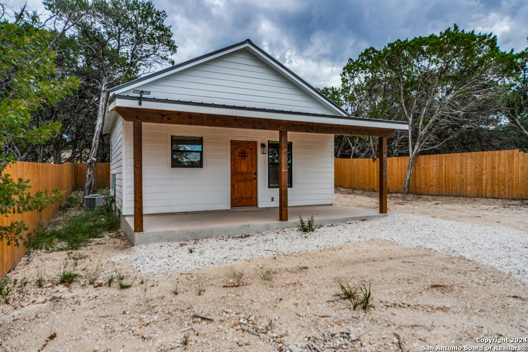 6401 Whartons Dock Bandera TX 78003