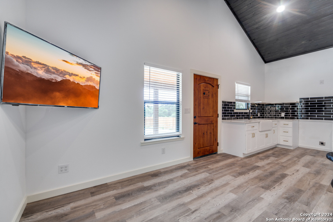 6401 Whartons Dock Bandera TX 78003