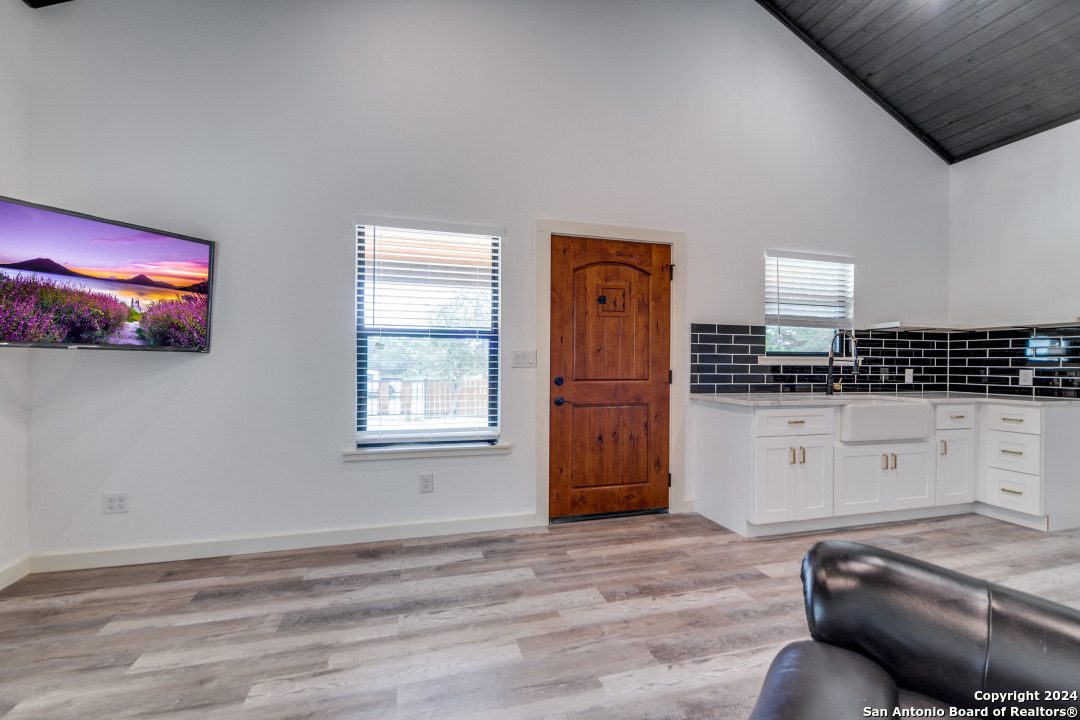 6401 Whartons Dock Bandera TX 78003