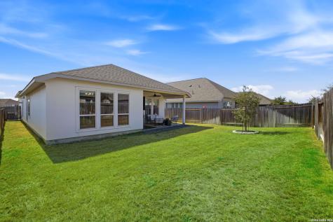 1920 Highland Seguin TX 78155