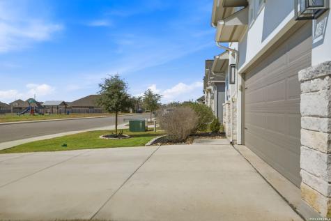 1920 Highland Seguin TX 78155