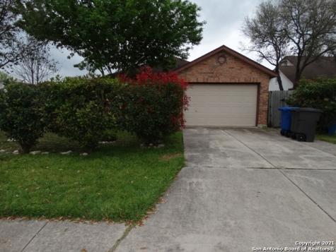 6074 Summer Fest Drive San Antonio TX 78244