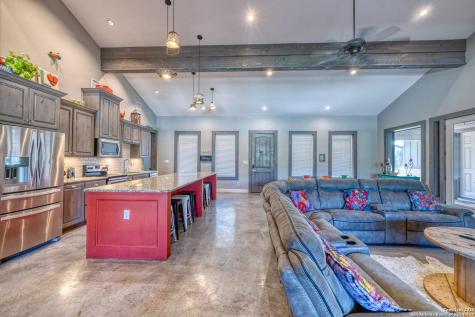 989 Mountain Valley Drive Concan TX 78838