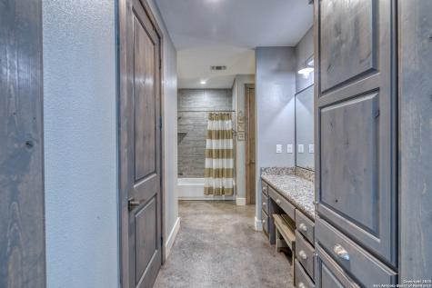 989 Mountain Valley Drive Concan TX 78838