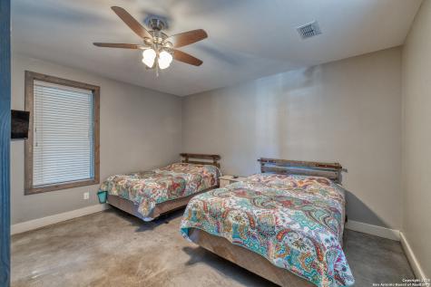 989 Mountain Valley Drive Concan TX 78838