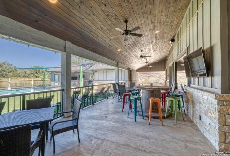 989 Mountain Valley Drive Concan TX 78838