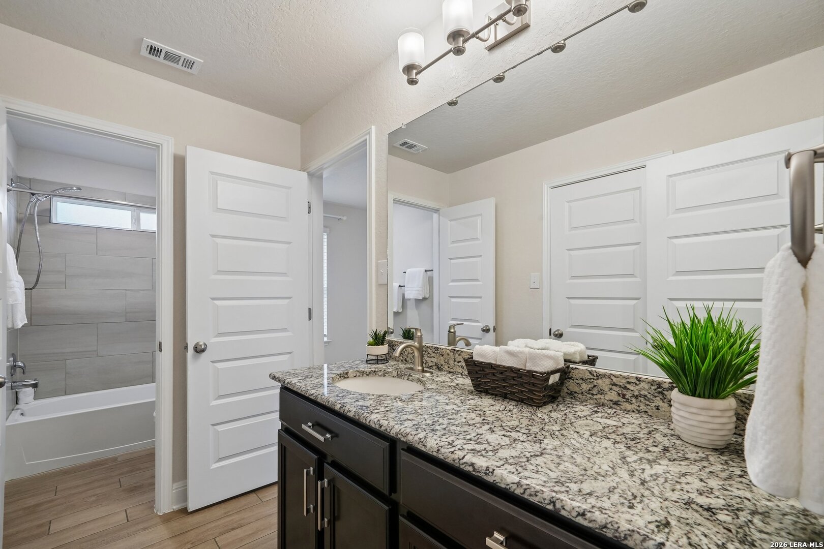 9365 Aten Shore San Antonio TX 78254
