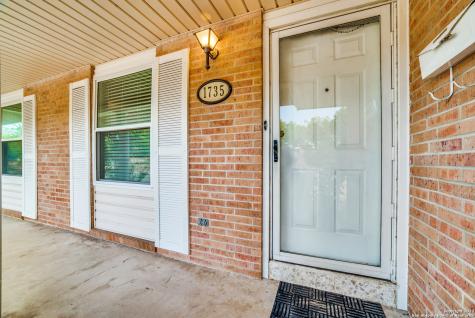 1735 Donaldson Avenue San Antonio TX 78228