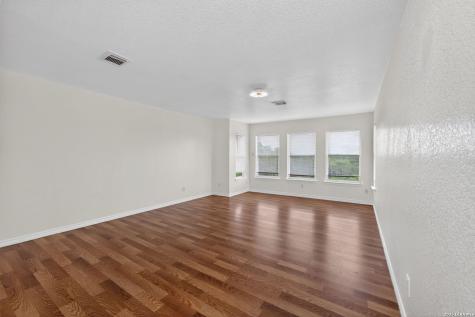 822 Empresario Drive San Antonio TX 78253
