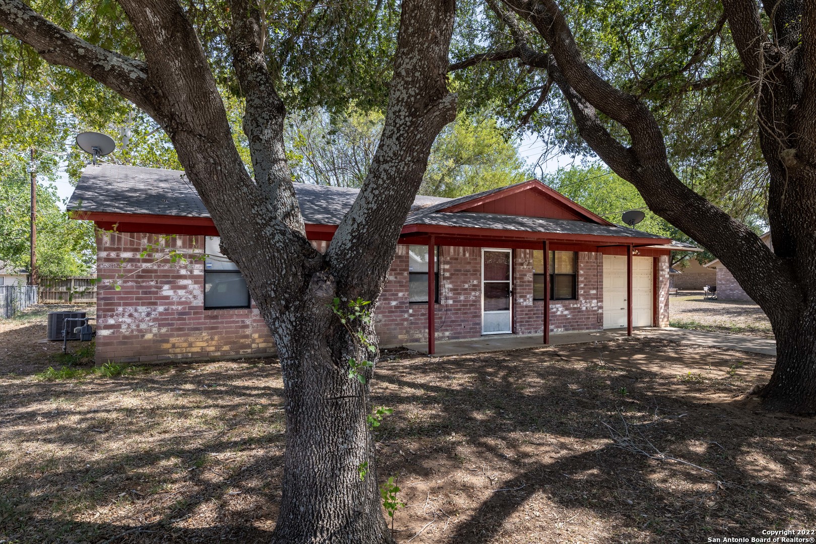 1529 Jami Drive Pleasanton TX 78064
