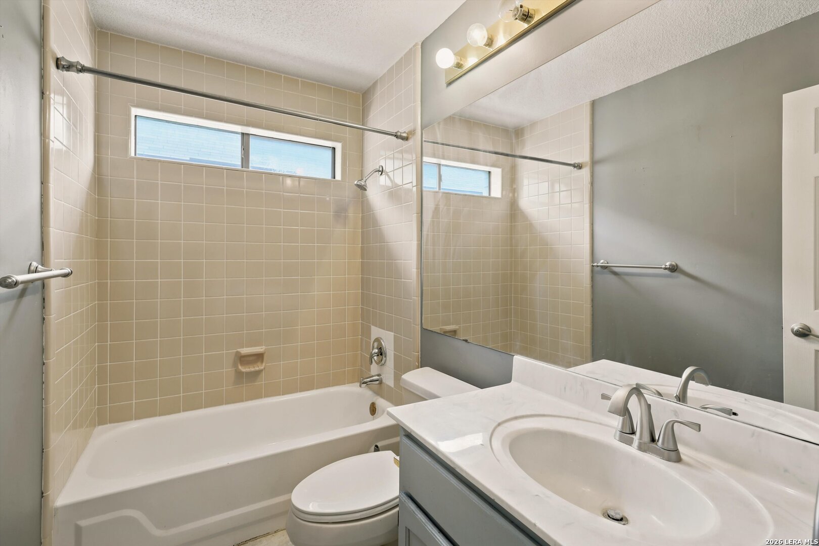 8814 Lost Woods San Antonio TX 78240