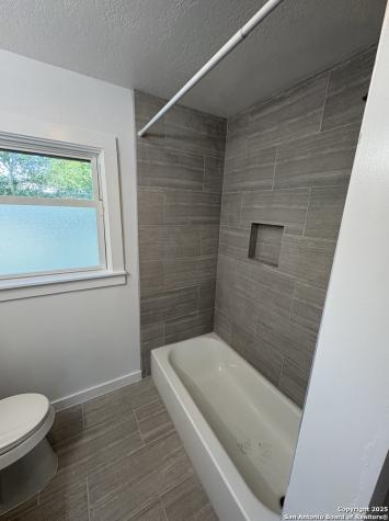 355 Cresham San Antonio TX 78218