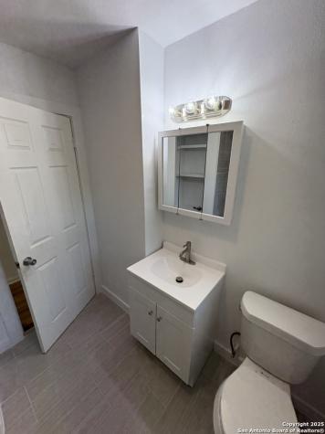 355 Cresham San Antonio TX 78218