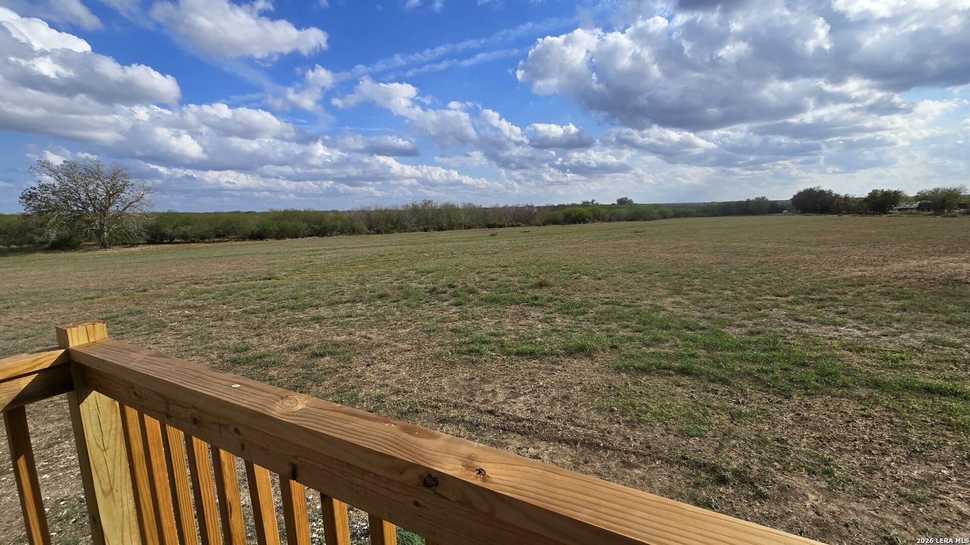 501 S Parker Nixon TX 78140