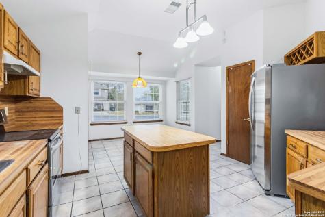 14658 Highland Ridge San Antonio TX 78233