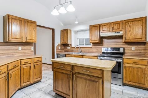 14658 Highland Ridge San Antonio TX 78233