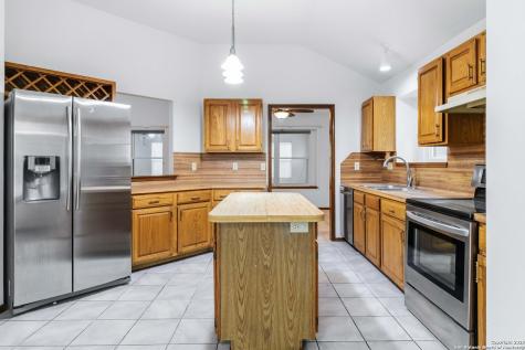 14658 Highland Ridge San Antonio TX 78233