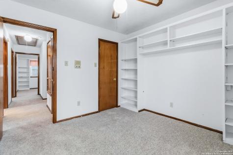 14658 Highland Ridge San Antonio TX 78233