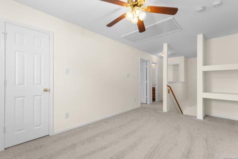 9134 Hilltop Crossing Drive San Antonio TX 78251