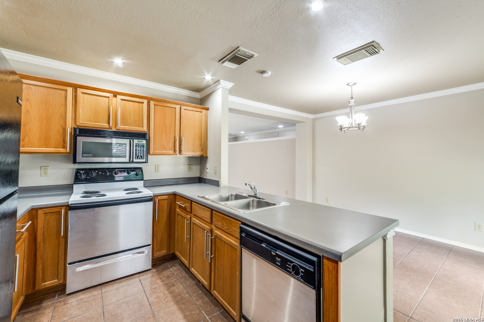 10607 Cavelier San Antonio TX 78254