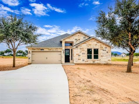 108 W Short Meadow Drive Lytle TX 78052
