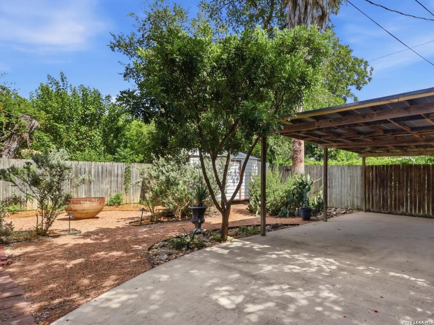 218 North Drive San Antonio TX 78201