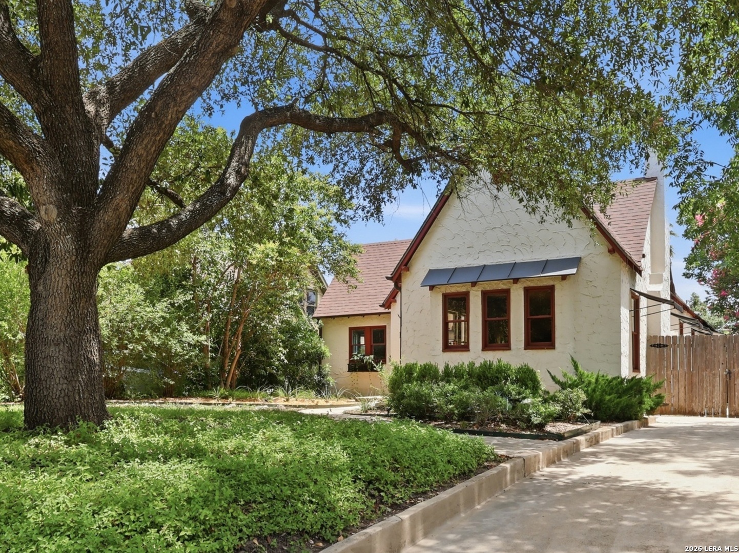 218 North Drive San Antonio TX 78201