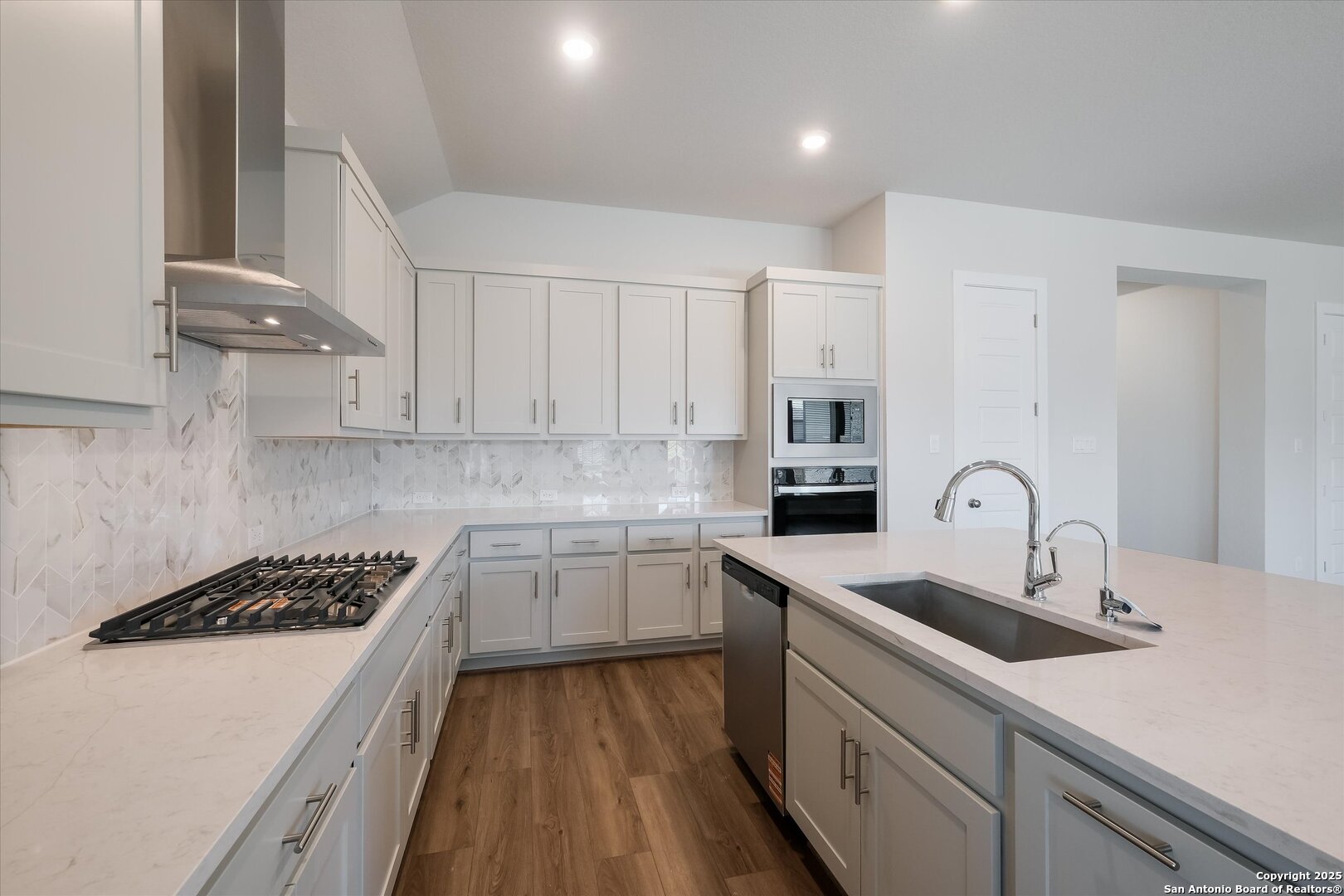 418 Foxtail Valley Cibolo TX 78108
