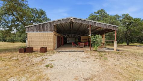 4025 Marion Road Marion TX 78124