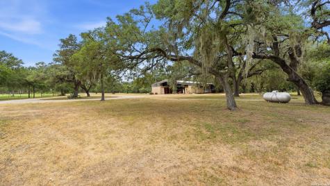 4025 Marion Road Marion TX 78124