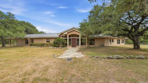 4025 Marion Road Marion TX 78124