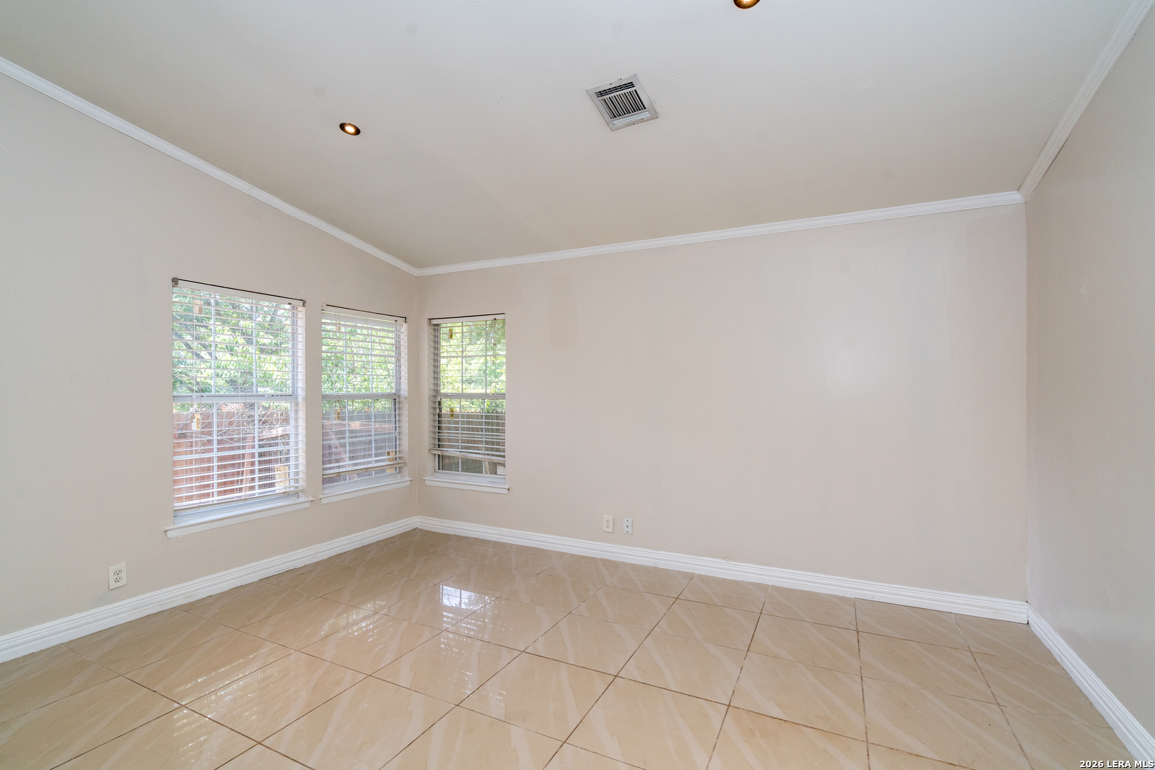 10341 Country Bluff San Antonio TX 78258