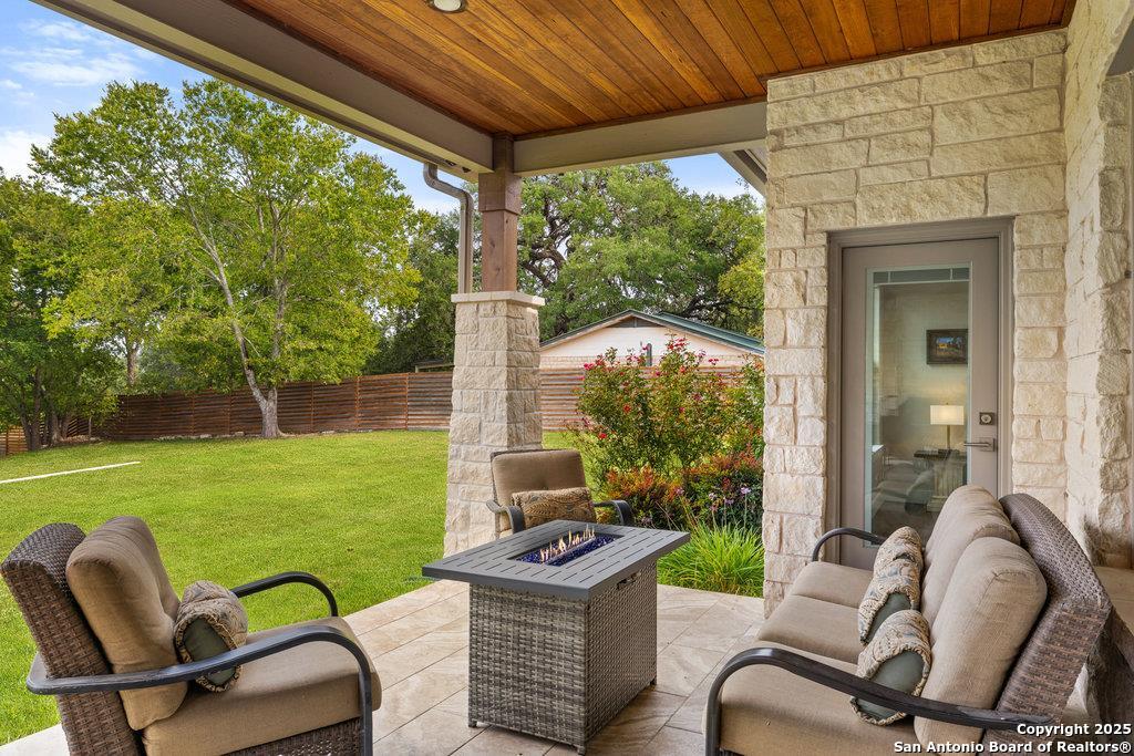 1313 Democrat Blanco TX 78606