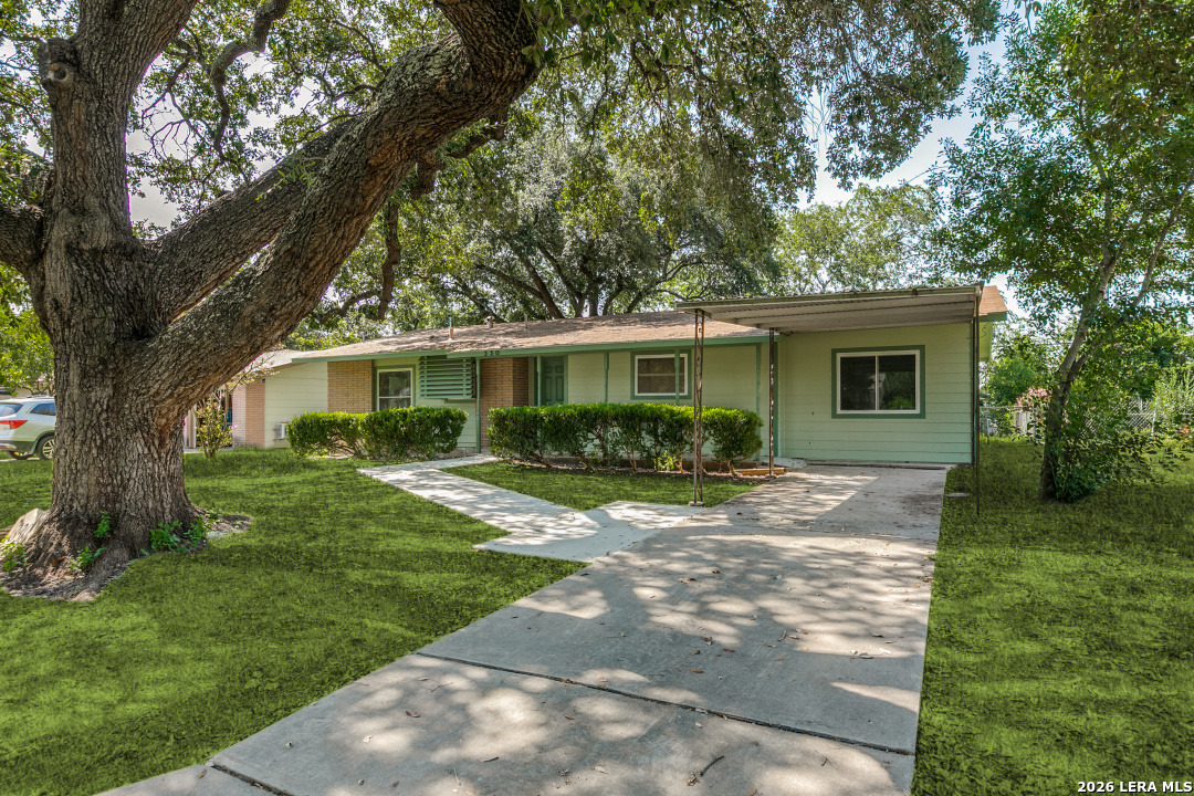 330 Brettonwood Drive San Antonio TX 78218