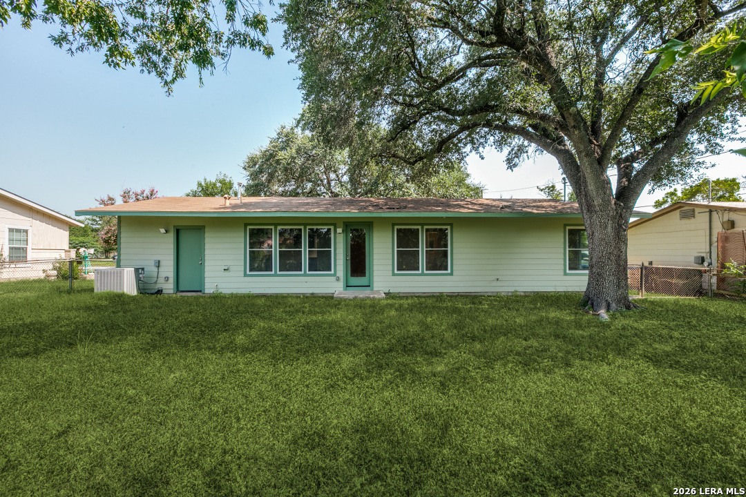 330 Brettonwood Drive San Antonio TX 78218