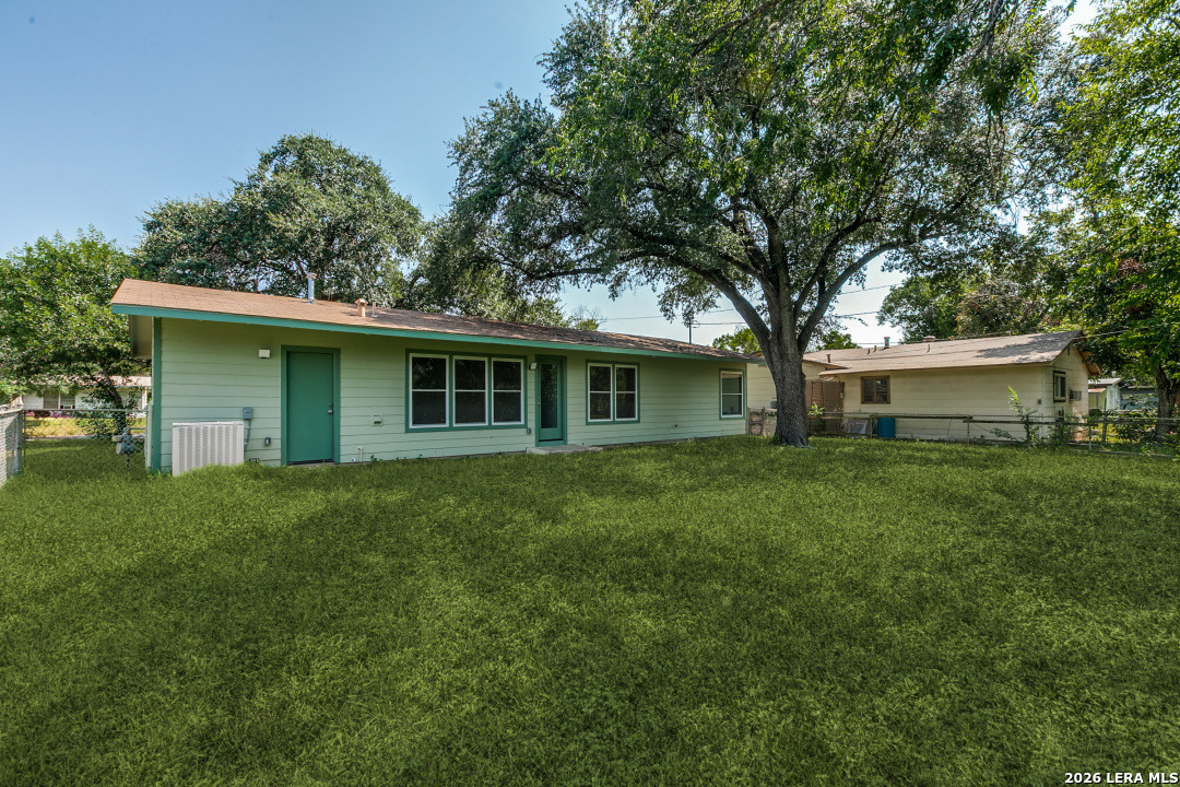 330 Brettonwood Drive San Antonio TX 78218
