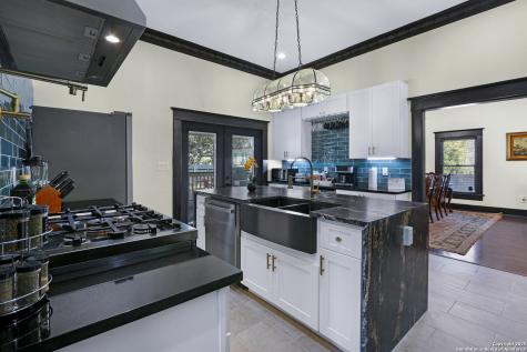 223 E Craig Place San Antonio TX 78212