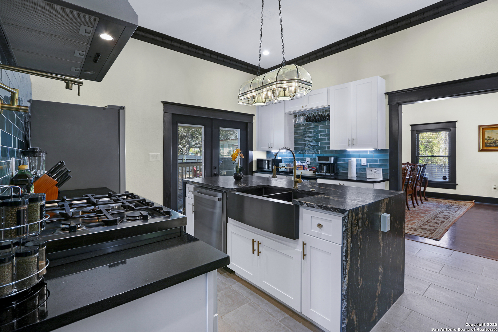 223 E Craig Place San Antonio TX 78212