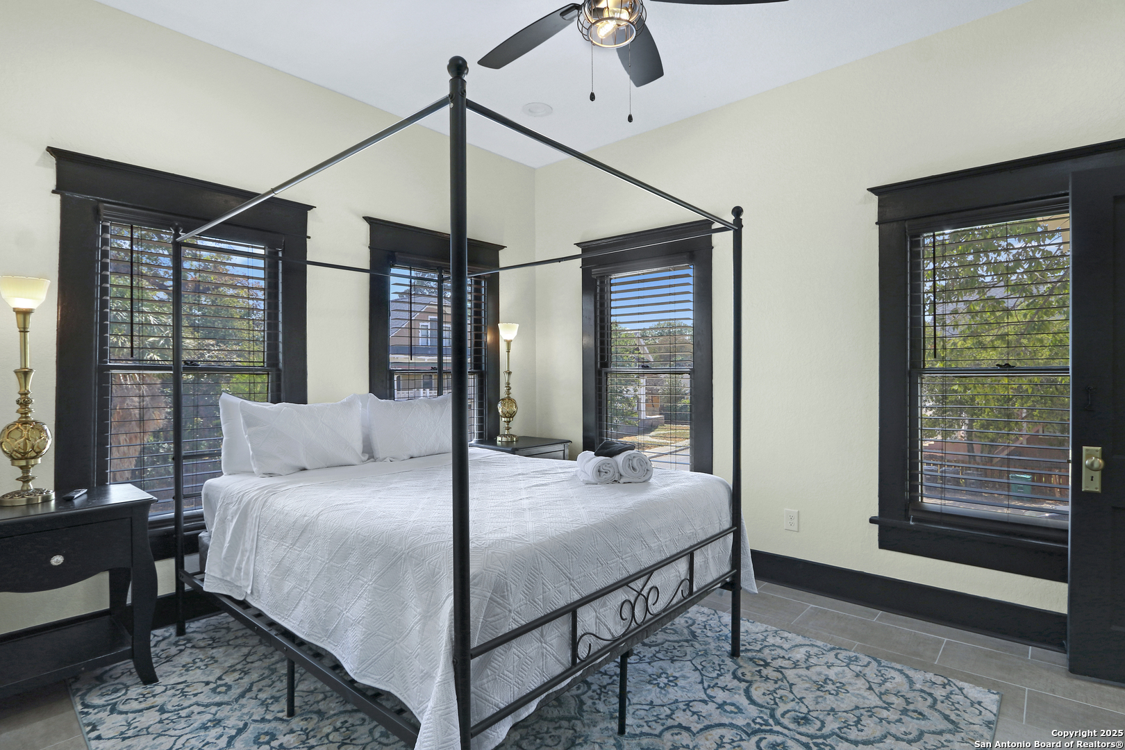 223 E Craig Place San Antonio TX 78212