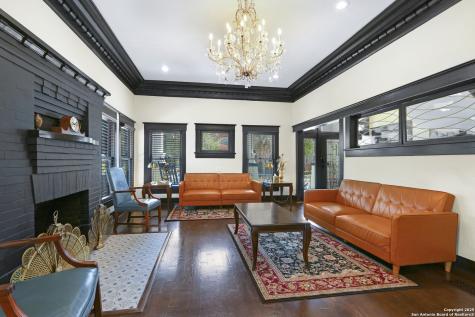 223 E Craig Place San Antonio TX 78212