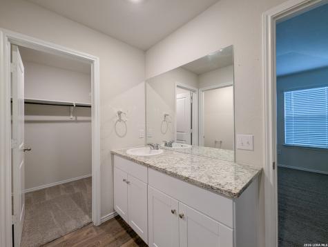 3526 Angus San Antonio TX 78245