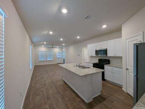 3526 Angus San Antonio TX 78245