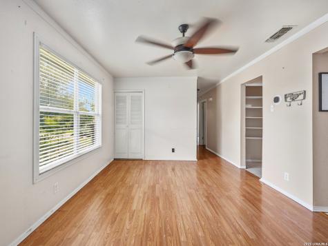7514 Sage Oak Street Live Oak TX 78233