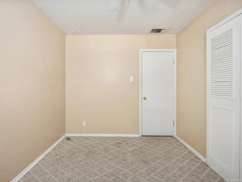7514 Sage Oak Street Live Oak TX 78233