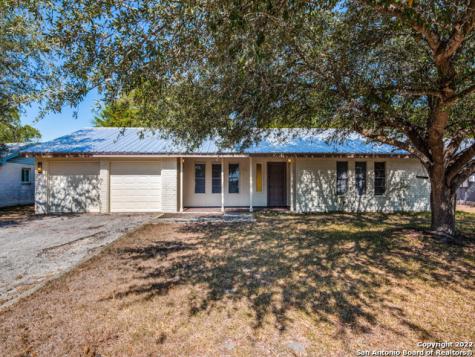 271 Oelkers Drive New Braunfels TX 78130