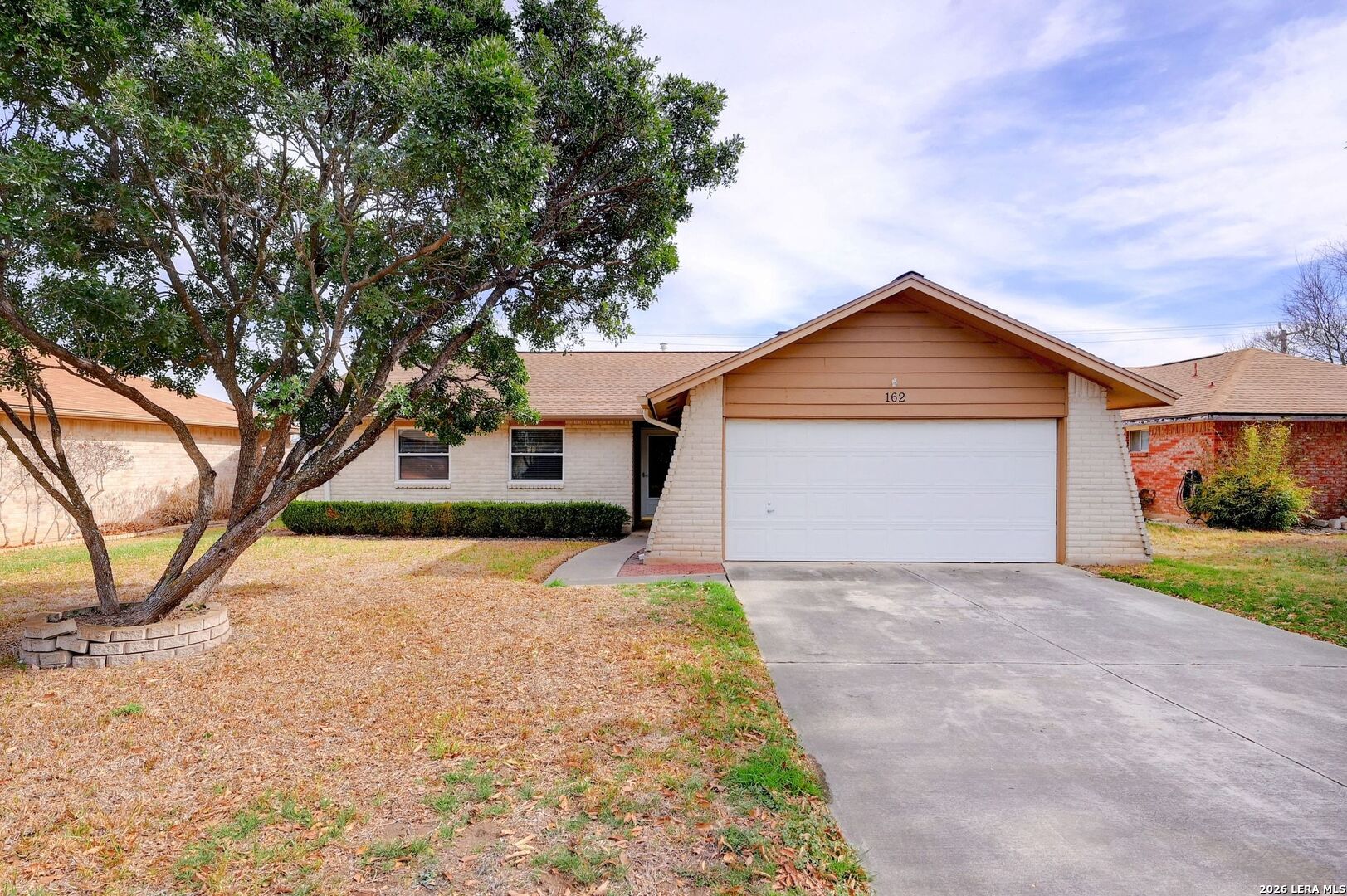 162 Oakside Universal City TX 78148